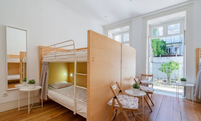 Centro / Baixa House | Cozy Bed in Dorm by Porto Lounge Hostel (1)