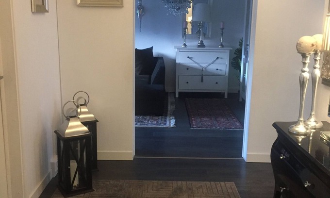 Brandbergen Apartment | cozy bedroom with great acess public transportation
