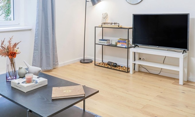 Vinohrady Apartment | Cozy Blanco Apartment in Center Vinohrady