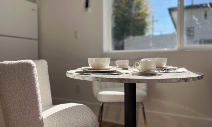 Reseda Apartment | Cozy Brand New Casita in Tarzana!