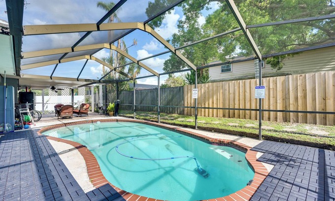 Seffner Community Alliance Apartment | Cozy Brandon Vacation Rental w/Shared Pool!