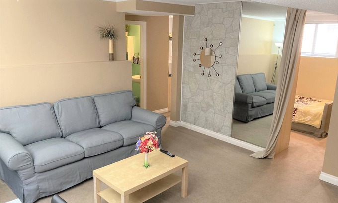 Maple Ridge House | ❤️ Cozy, bright, quiet suite in nice area ✔ Long stays