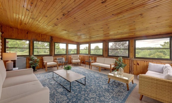 Brookville House | Cozy Brookville Home with Fire Pit and Deck!