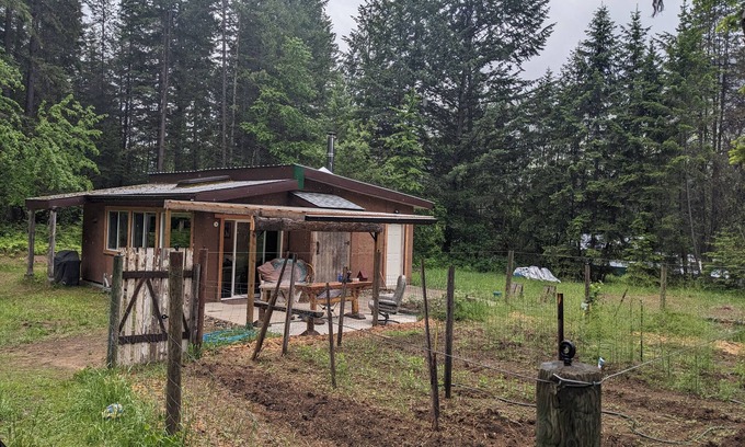 Robson Cabin | Cozy Cabin in the Woods