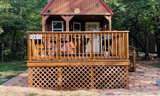 Garfield Cabin | Cozy cabin in the woods in scenic Garfield with WiFi, AC