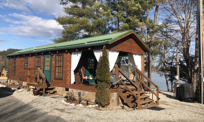 Bear Cliff Cabin | Cozy Cabin on Lake James with Private Beach and Boat Dock