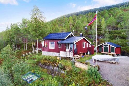 Hemnes Ski Chalet | Cozy cabin with a great view