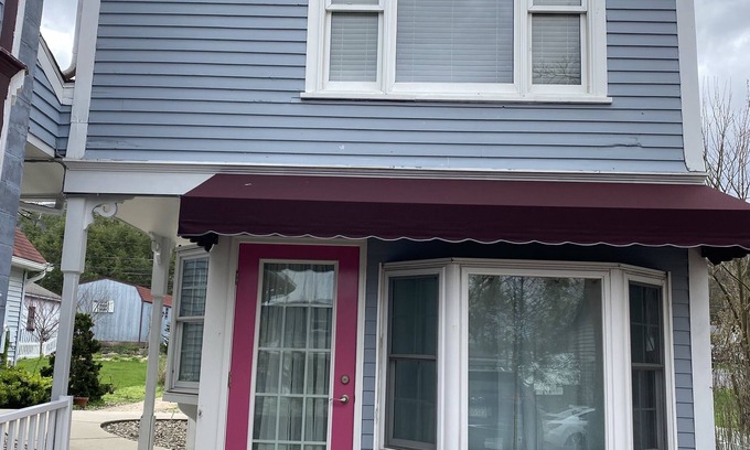 Boalsburg House | Cozy Carriage House close to PSU within the village of Boalsburg.