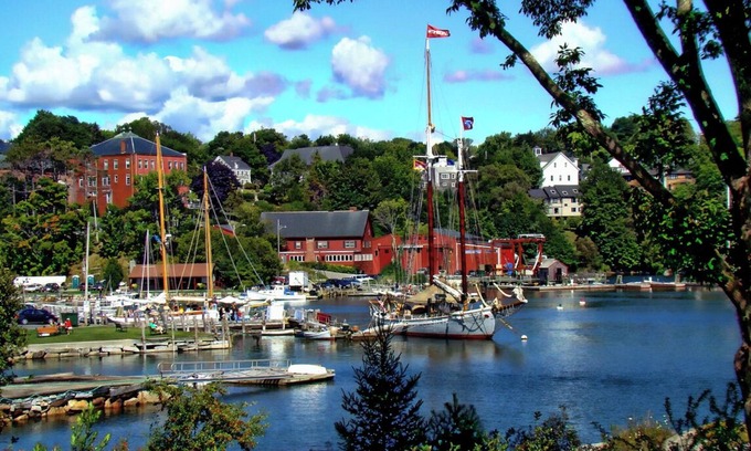 Rockport Apartment | Cozy, Centrally Located Apartment in Rockport, Maine
