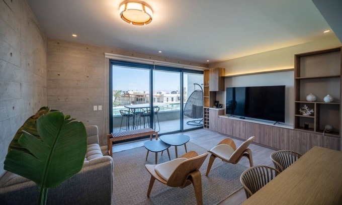 Pisco Apartment | Cozy & Classy flat in Paracas Bay with Balcony View on the Saltwater Lagoon