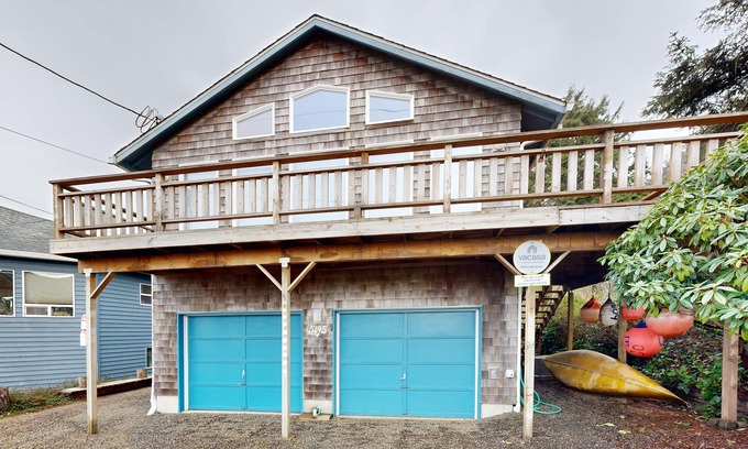Cape Meares House | Cozy coastal home w/deck, ocean views & firepit - 4 blocks to beach
