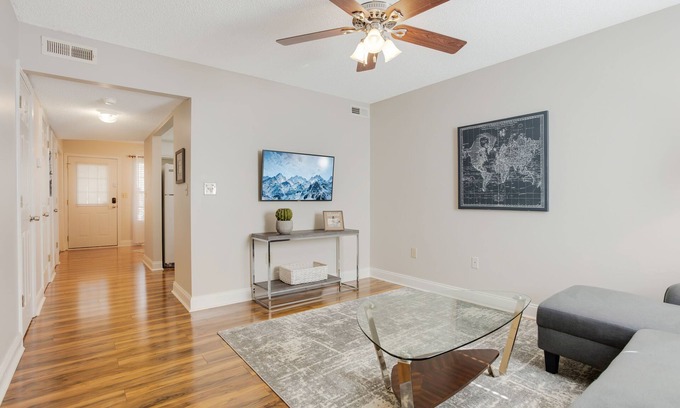 Greenville House | Cozy, Comfortable 2/1.5 Condo! Queen Beds, Fully Stocked Kitchen