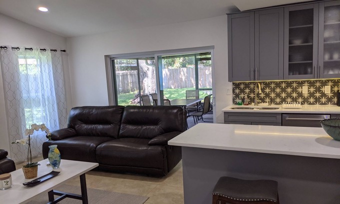 Seffner Community Alliance House | Cozy, comfortable, clean & well located home