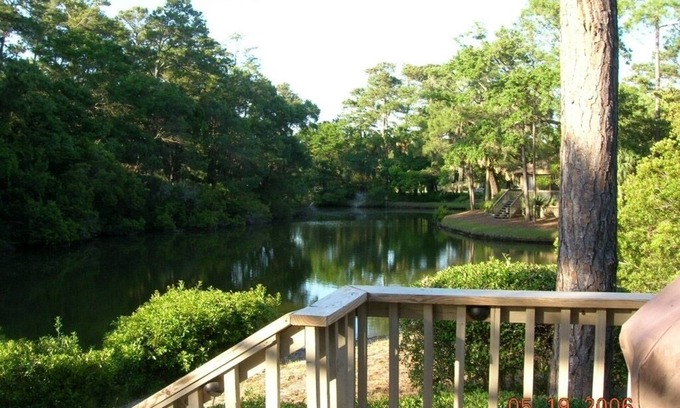 West Beach Cottage | Cozy, Comfy Cottage, Lagoon view, Walk to beach/pool. Great location, location