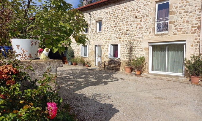 Saint-Georges-Lagricol Cottage | Cozy Countryside Getaway with Private Garden, Near St. Jacques de Compostelle Trail