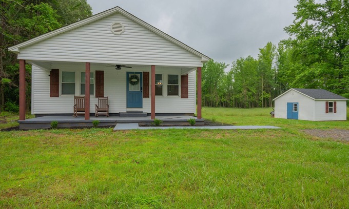 Cecil House | Cozy country home with a beautiful creek at the back of the property.