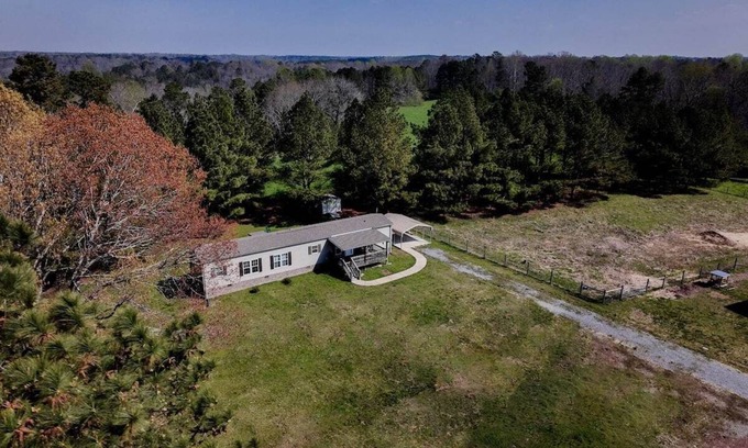 Bremen House | Cozy, country retreat; 2 mi to Stony Lonesome OHV Park, 15 min to Smith Lake Dam
