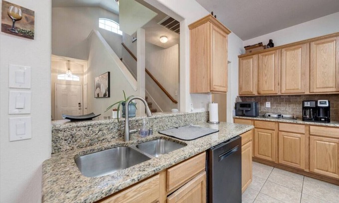 Euless House | Cozy Creek - Charming and Conveniently city center