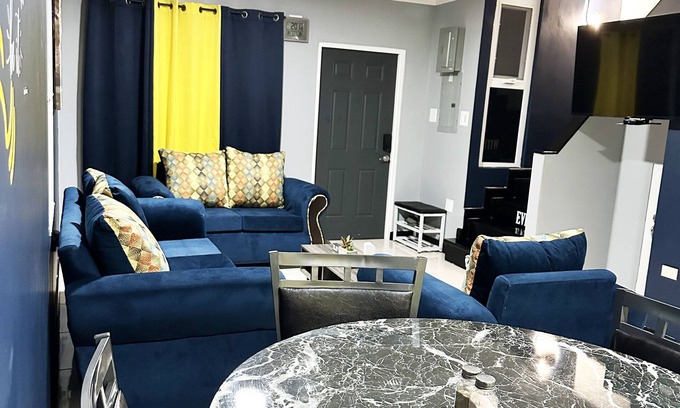 Harbour View House | Cozy Crib 5mins from the airport