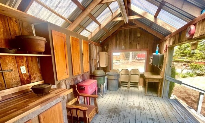 Pickens House | Cozy Cub Hideaway