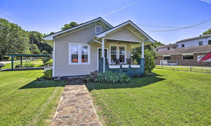 Damascus Cottage | Cozy Damascus Cottage w/Porch & Trail Access!