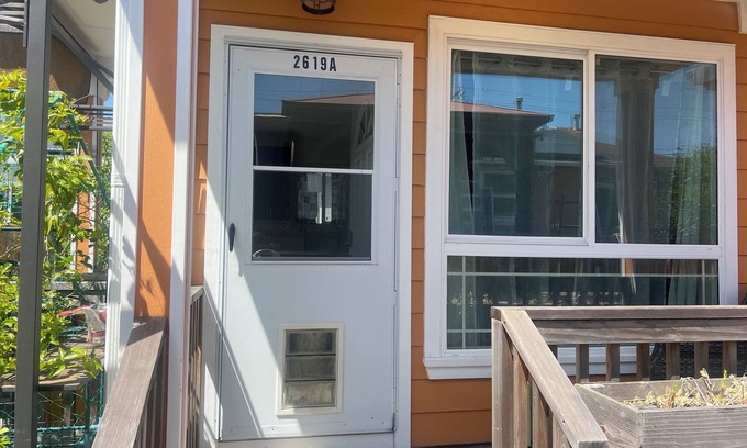 North and East Cottage | Cozy Detached cottage at rear of main house 30 min. To SF 2 bedrooms 1 bathroom