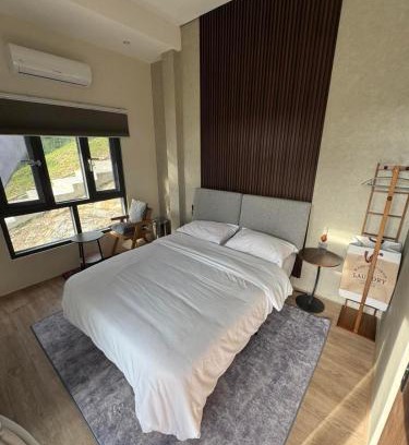 Puerto Galera House | Cozy Detached Private Room with Roofdeck Near White Beach