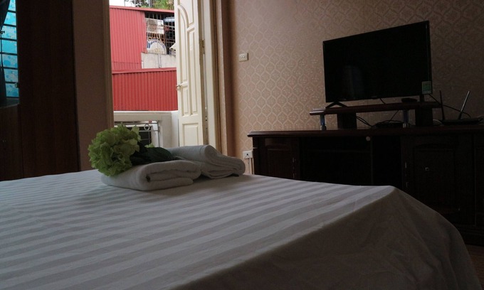 Hang Bai House | Cozy double room with private balcony