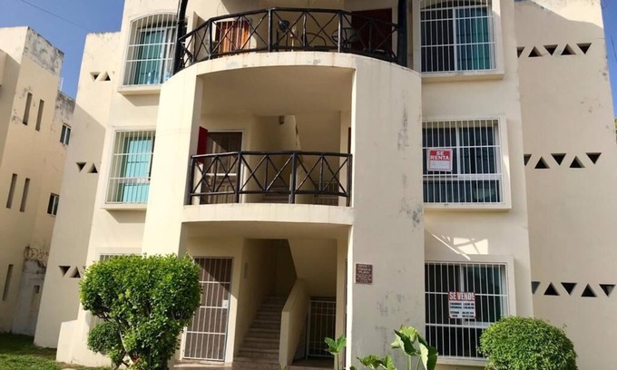 Ejidal Apartment | Cozy downtown appartment for up to 5 - 10 min walking to the beach