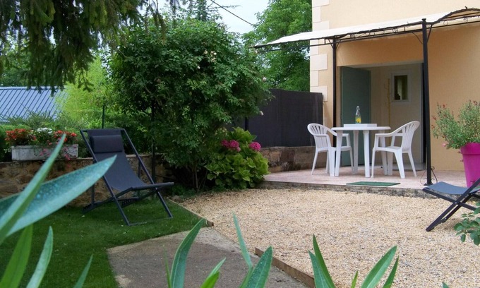 Cherveix-Cubas Cottage | Cozy gîte for 4, terrace, near outdoor activities, WiFi, parking in Cherveix-Cubas