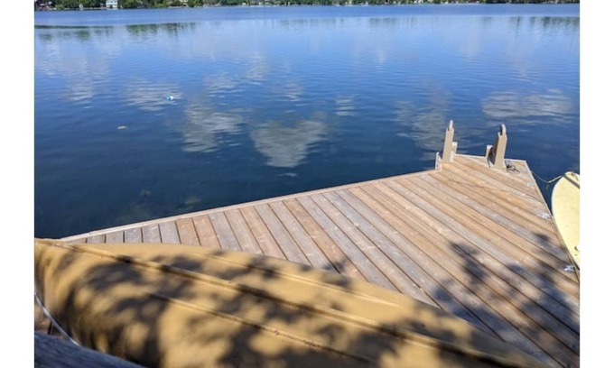 Centre Hastings Cottage | Cozy gem on the water!
