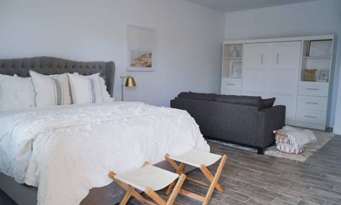 Kedron House | Cozy Guest Home on Ranch in Franklin