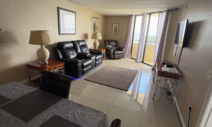 Hudson Apartment | Cozy Gulf Island Resort Condo #603 in Hudson