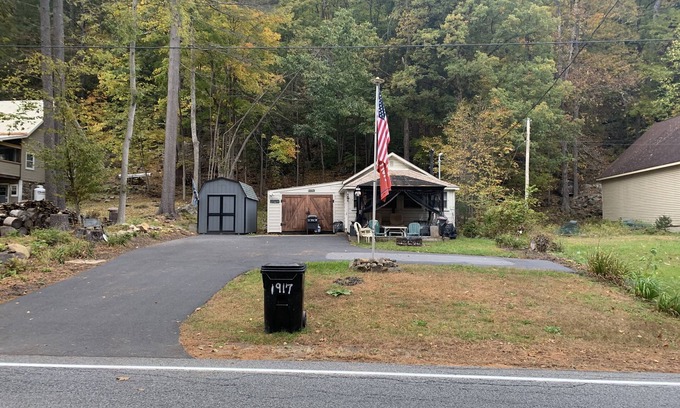 Hadley House | Cozy Hadley Adk home on the Sacandaga Lake