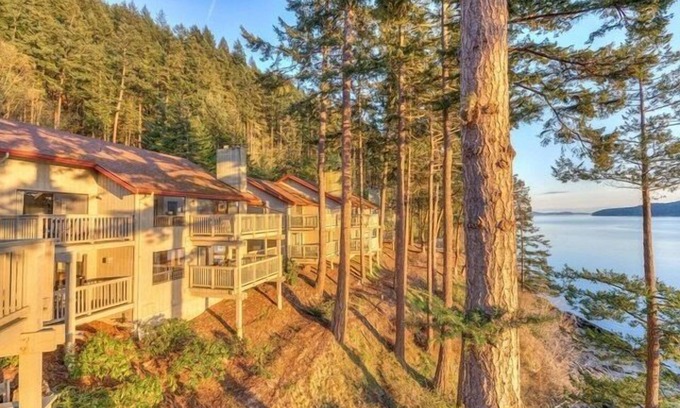 Rosario Hotel | Cozy Harborside Stay | Secluded Orcas Island Getaway- Harborside 2343