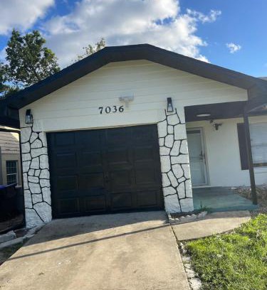 Fairvilla House | Cozy Haven with Premier Privacy 4 bedroom