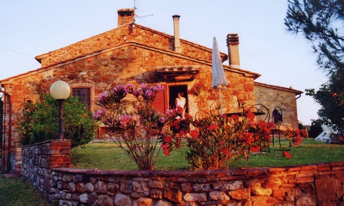 San Macario In Monte Apartment | COZY HILLTOP APARTMENT WITH PRIVATE GARDEN BETWEEN SIENA AND VOLTERRA