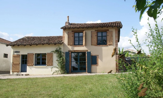 Piquecos House | Cozy Holiday Home in Piquecos with Private Swimming Pool