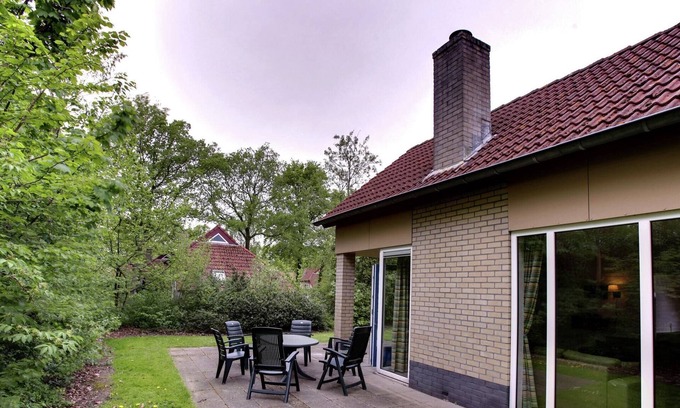 Municipality of Dalfsen House | Cozy holiday home with a garden, near Zwolle
