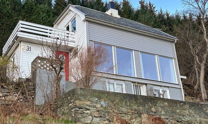 Heroy House | Cozy home in Nerlandsøya Grunnkrets