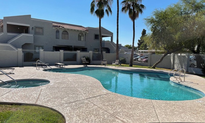 Tempe Condo | Cozy Home/ASU/Spring Training/Restaurants & More