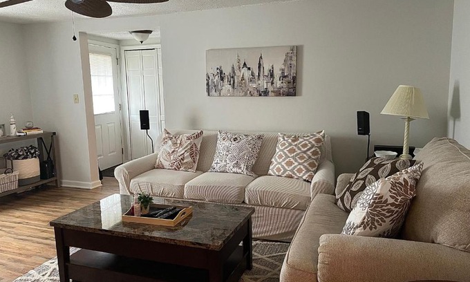 Buckeye Lake Apartment | Cozy Home by the Lake