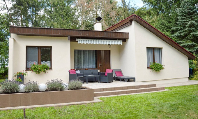 Pobiedziska House | Cozy home in Biskupice with WiFi