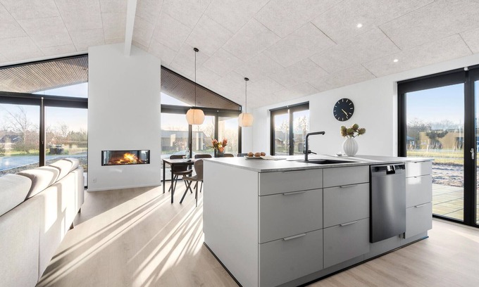 Bork Havn House | Cozy home in Hemmet with WiFi