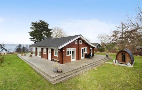 Holbaek House | Cozy Home In Holbæk With House Sea View