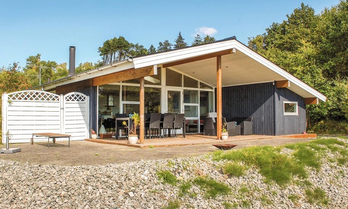 Knebel House | Cozy home in Knebel with WiFi