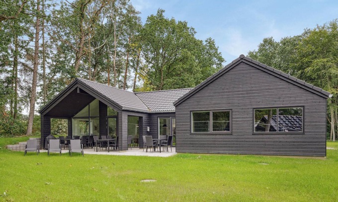 Krakow am See House | Cozy home in Krakow am See with sauna