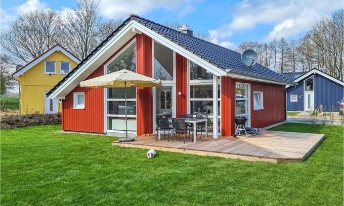 Krems II House | Cozy Home In Krems Iiwarderbrück