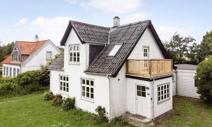 Norre Alslev House | Cozy home in Nørre Alslev with WiFi
