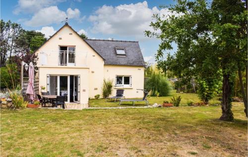 Plouezec House | Cozy Home In Plouézec With Wifi